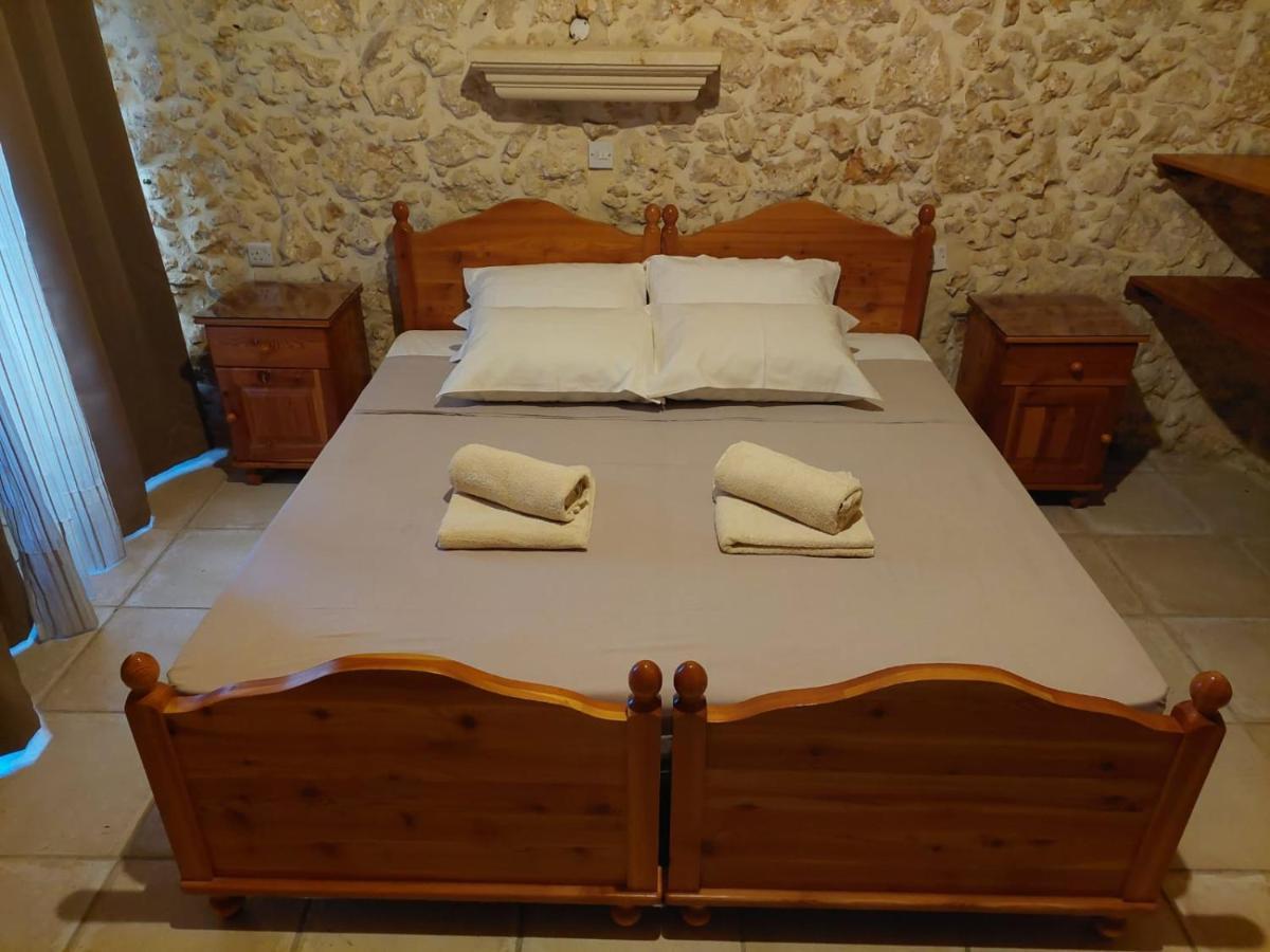 Mj Farmhouse B&B ซากฮรา ภายนอก รูปภาพ